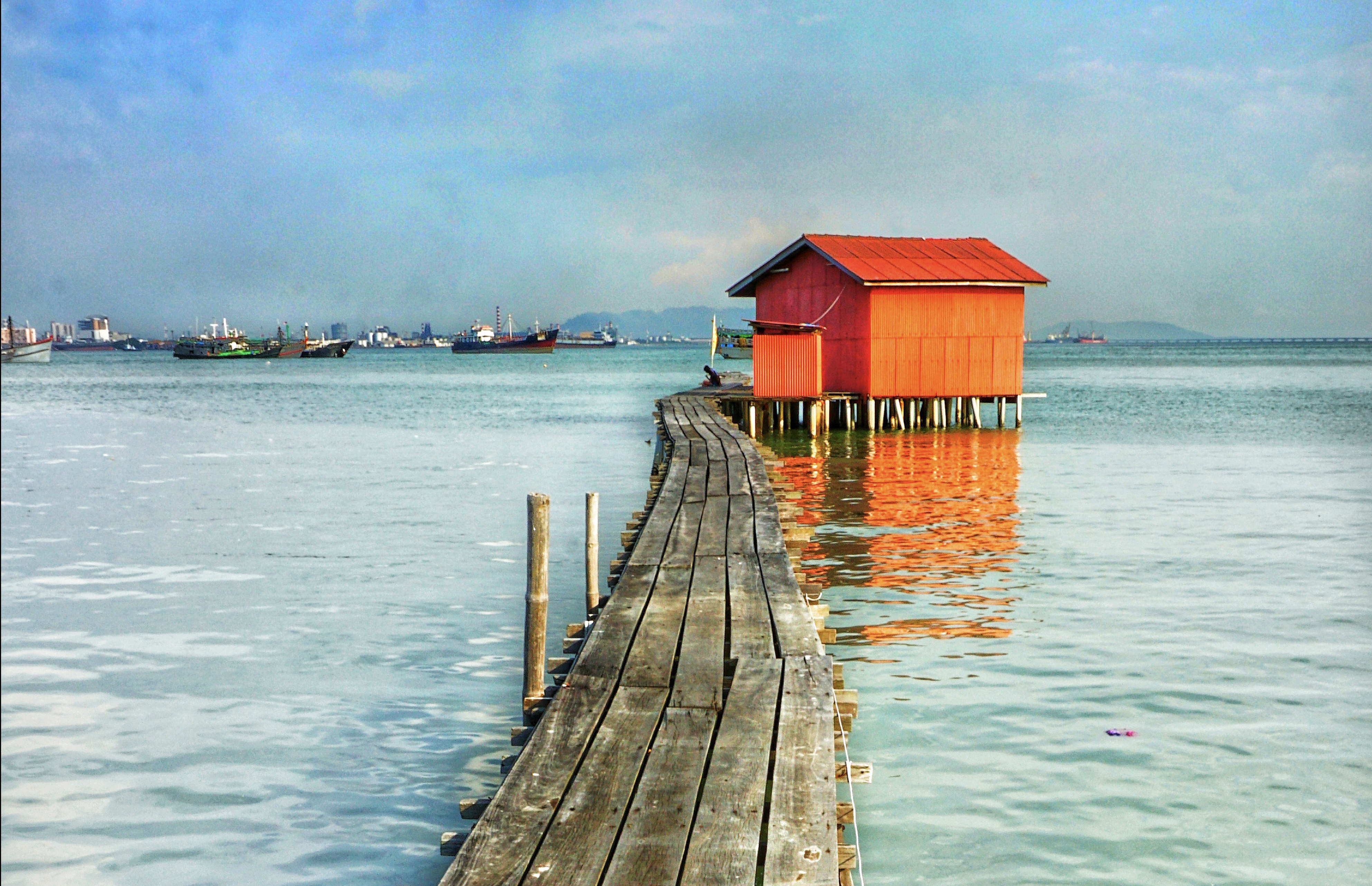Tan Jetty